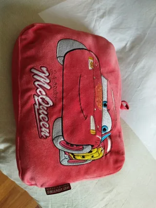 Peluch Personaj  4€ a 10€ precios a concretar.