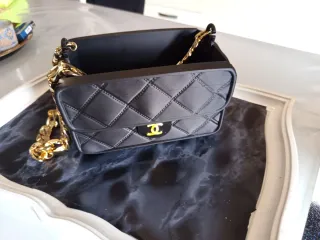 Portaoggetti Chanel nero e oro