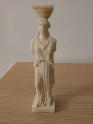 Figura Karyatide
