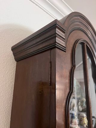 Mueble de salón vitrina y escritorio