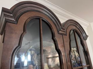 Mueble de salón vitrina y escritorio