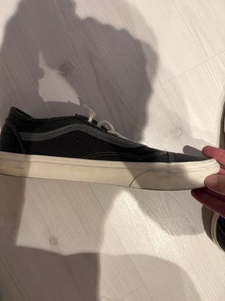 Zapatillas Vans Negras y Grises