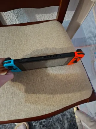 Nintendo Switch Azul y Rojo