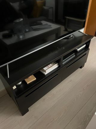 Mueble TV negro madera