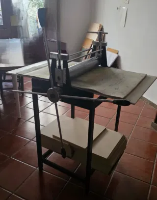 Tórculo de grabado profesional