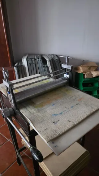 Tórculo de grabado profesional