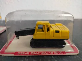 Lote Camión Volquete y Grúa Guisval