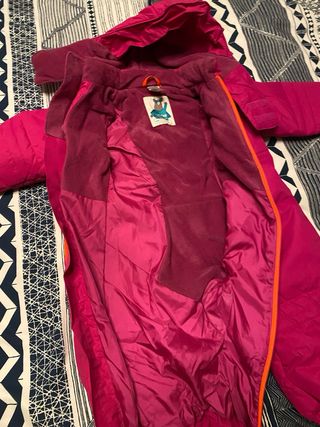 Mono nieve bebé 18 meses sin usar