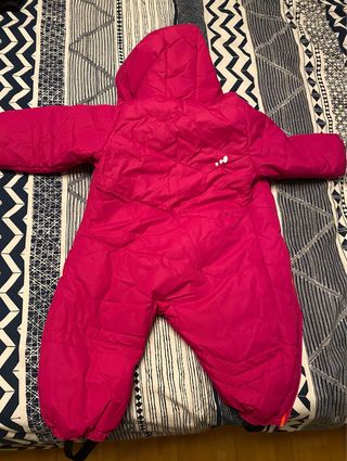 Mono nieve bebé 18 meses sin usar