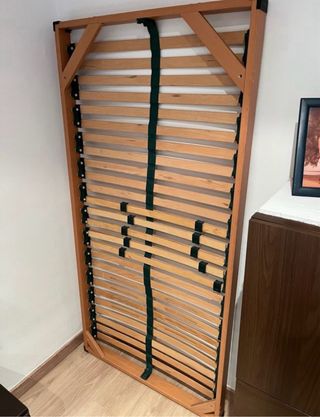 Somier de madera con patas