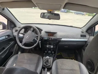 Opel Astra 2010