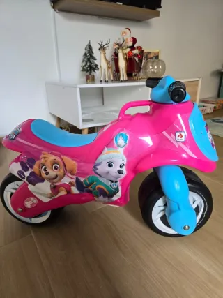 Moto correpasillos Paw Patrol niña