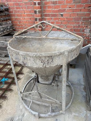 Cubilete hormigonera 300 cm3