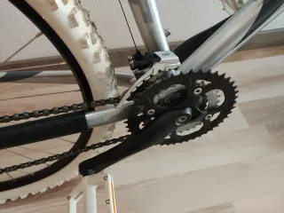 Bicicleta GT 26 Avalanche 1.0 Plata