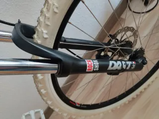 Bicicleta GT 26 Avalanche 1.0 Plata