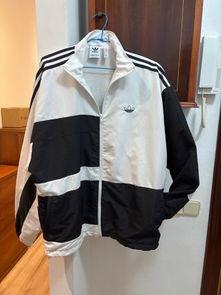 Chaqueta Adidas Blanca y Negra