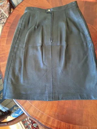 2 Faldas Piel Auténtica (Negra y Marrón)