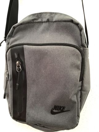 Bandolera Nike Heritage Gris