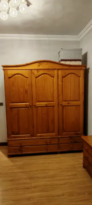 Armario de pino 3 cuerpos