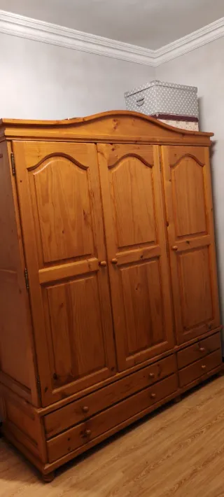 Armario de pino 3 cuerpos