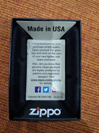 Zippo original sin usar con grabado histórico