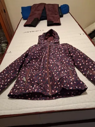 Traje de esquí niña estampado leopardo talla 10