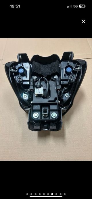 Faro delantero Yamaha MT-07 2022