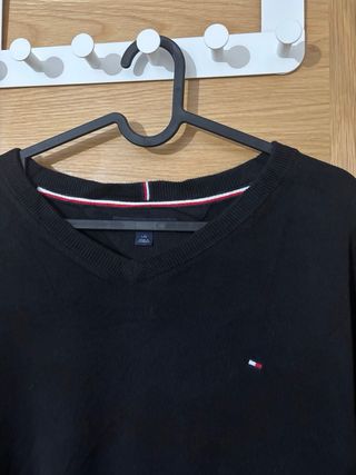 Jersey Tommy Hilfiger Negro Cuello Pico Hombre