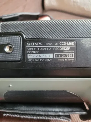 Sony Handycam 8 y reproductor de cintas