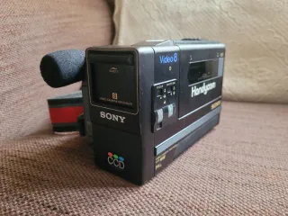 Sony Handycam 8 y reproductor de cintas