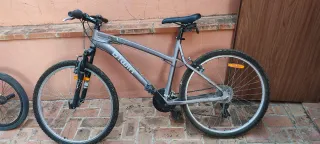 Bicicleta MTB B'Twin Rockrider