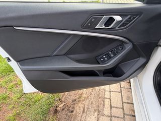 BMW Serie 1 2024 paquete M techo solar