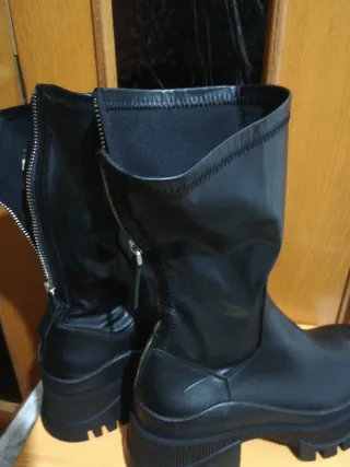 Botines Zara Talla 38 Negros Nuevos