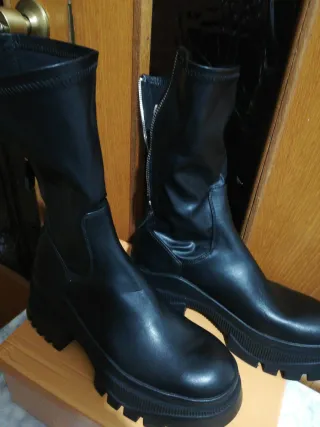 Botines Zara Talla 38 Negros Nuevos