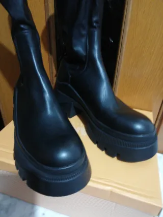 Botines Zara Talla 38 Negros Nuevos