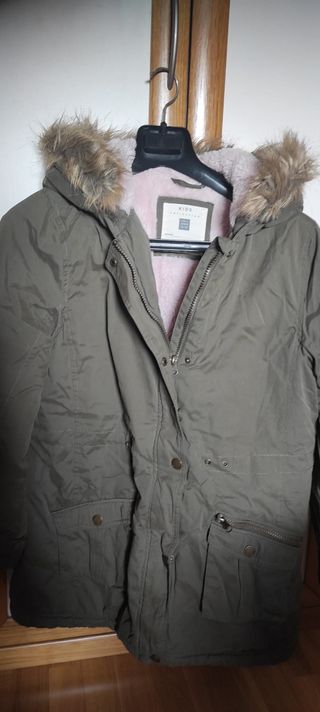 Abrigo niña verde talla 16, muy calentito,