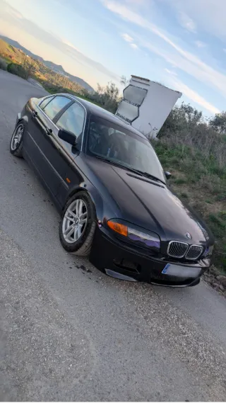 BMW E46 323i Manual