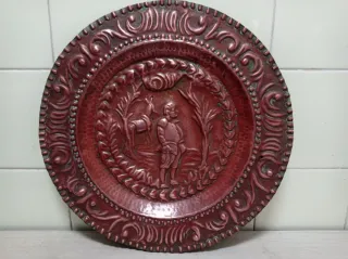 Lote Decoración Antiguo: Platos y Figura