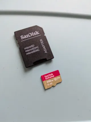 Cámara Canon EOS RP + Objetivo 75-300 mm