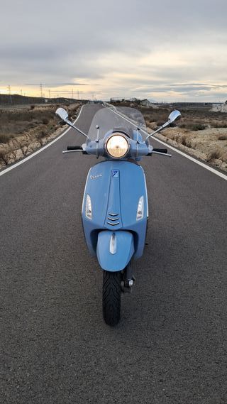 Vespa Primavera 125 ABS Azul