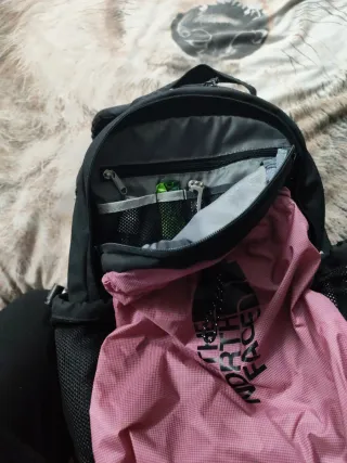 Mochila The North Face Negra y Rosa