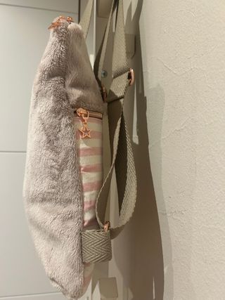 Mochila peluche rosa con estrella