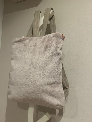 Mochila peluche rosa con estrella