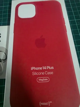 Funda Apple iPhone 14 Plus Roja MagSafe