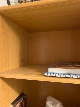 Estantería de madera