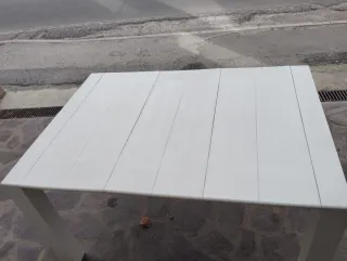 Tavolo da giardino smontabile bianco