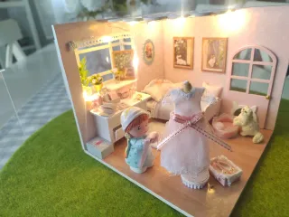 Casa de muñecas miniatura