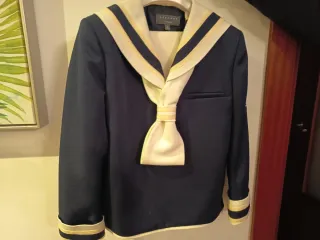 Traje comunión niño azul marino Talla 8