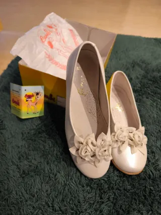 Zapatos comunión niña,blanco rotonacarado numero33