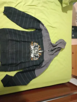 Sudadera Foam Gum con capucha